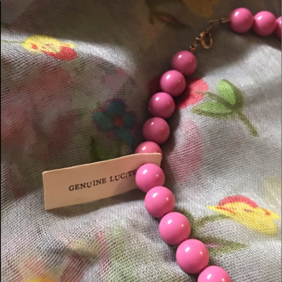 Vintage Lucite Pink Necklace - Picture 5 of 6